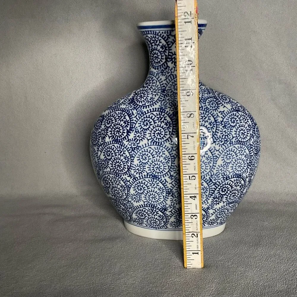 Vintage Chinoiserie Bud Flower Vase - Cobalt Blue‎ & White, Ivy Pattern 12